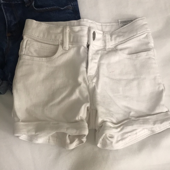 🩳 2 Old Navy Toddler Girl Denim Shorts 5T - Picture 2 of 10
